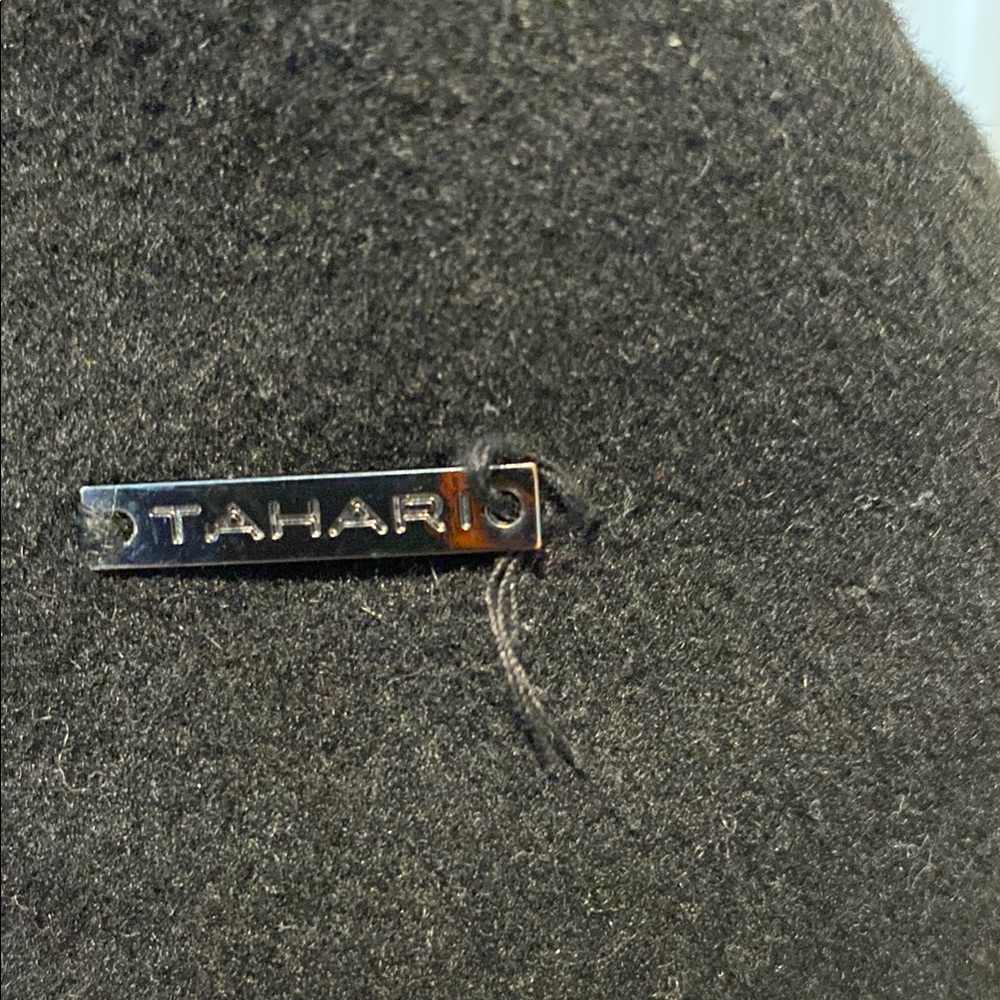 Tahari Black Long Coat good condition can’t be combined with any other items - Picture 4 of 4